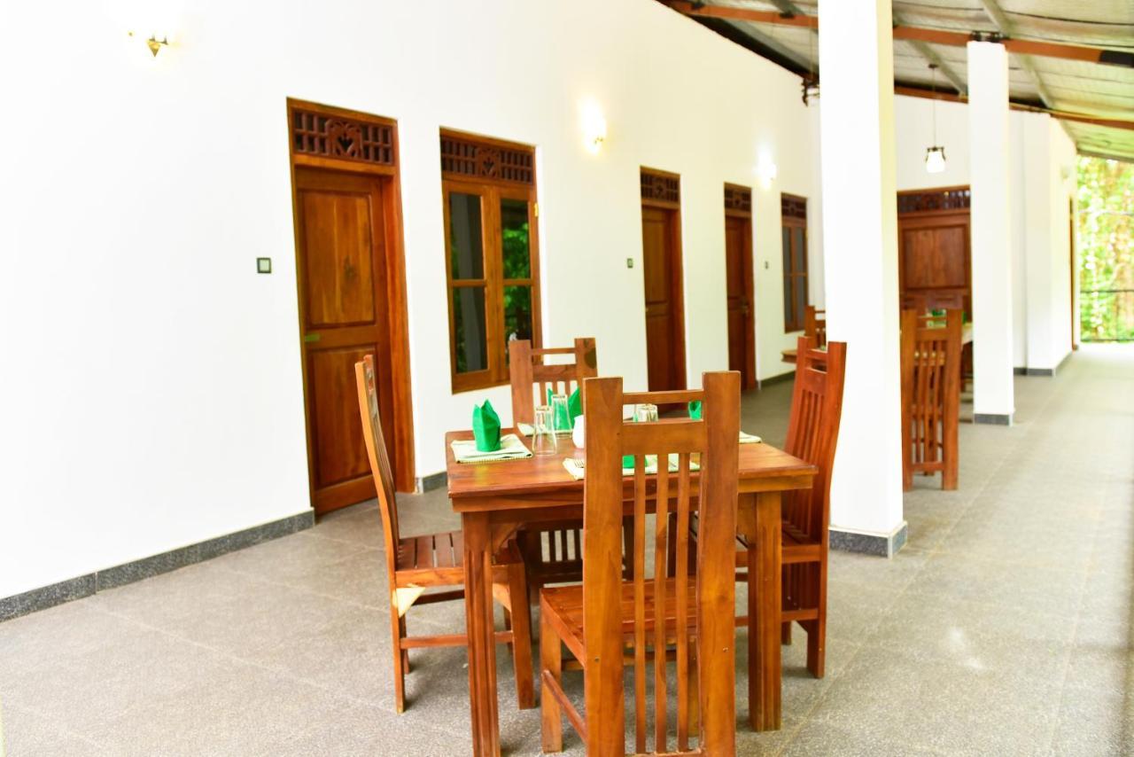 Ariya Rest & Ayurveda Spa بولاناروفاي المظهر الخارجي الصورة